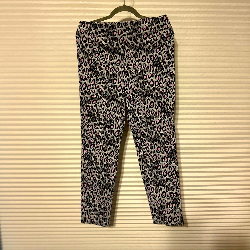 EUc Tribal Gray cheetah print Slim pull on pant 8